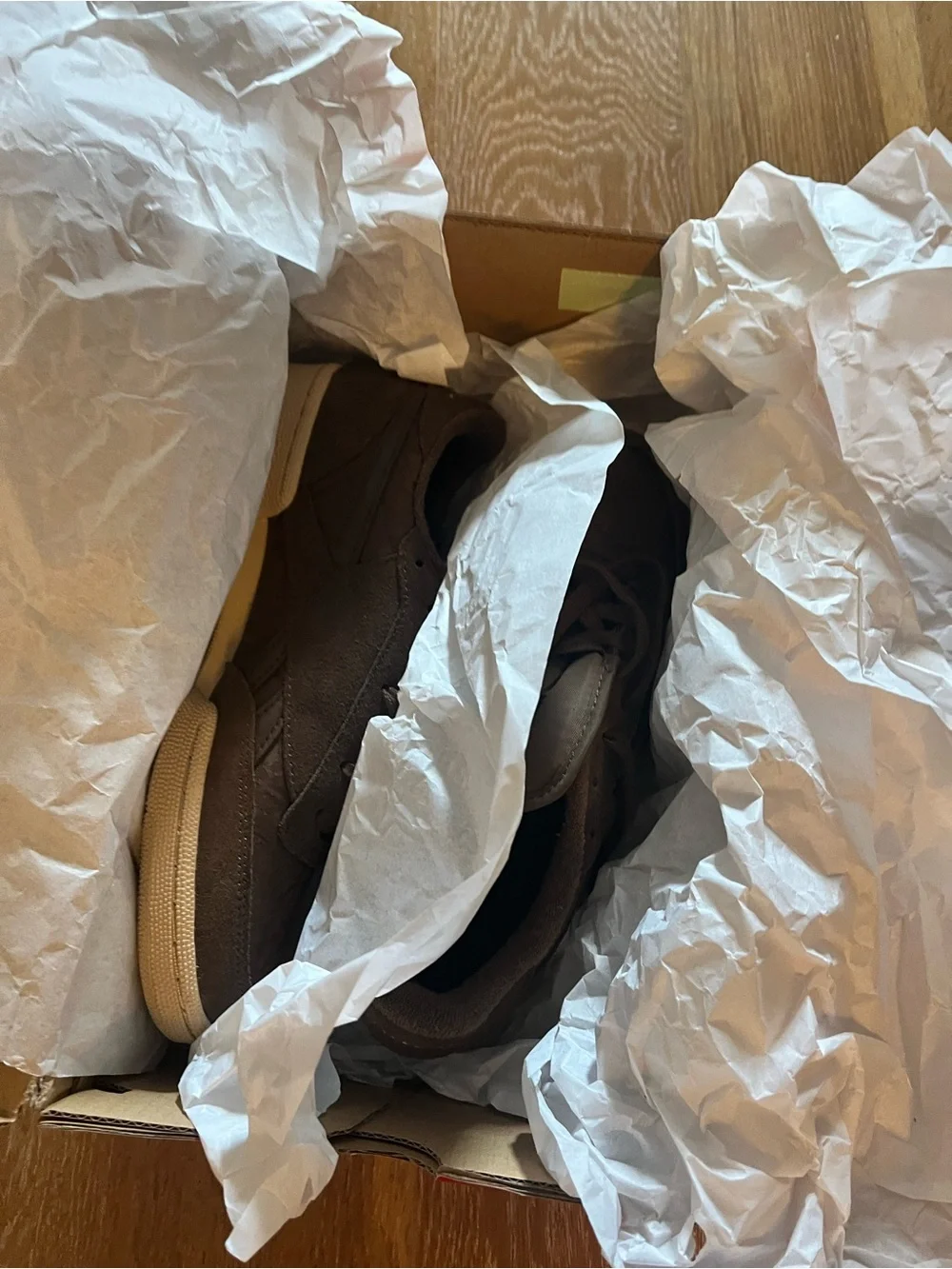 The Reebok Club C Revenge Vintage II sneakers brown new in box